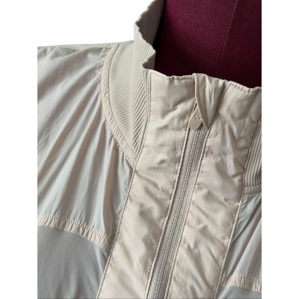 Lululemon Jacket Serve It Full Zip Athletic Light Pink size 10 - Picture 9 of 10